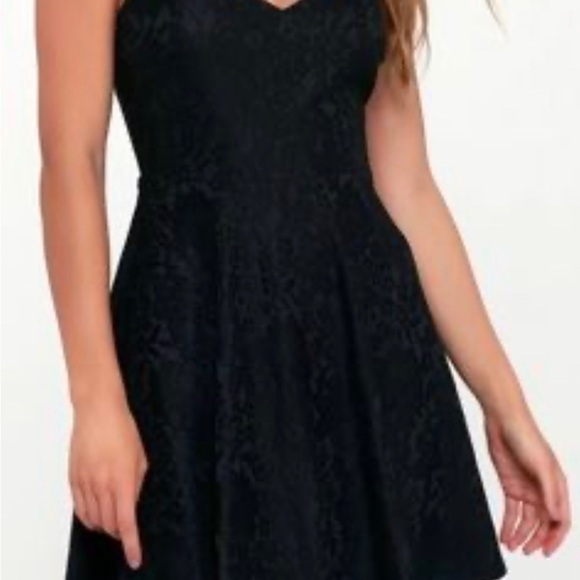 Lulu's Black Mini Dress Size Small Lined fit and flare, homecoming, formal - Picture 5 of 9